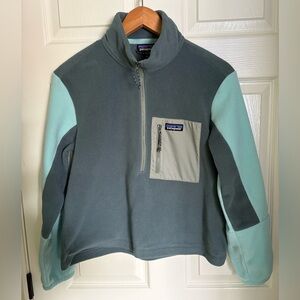 Patagonia blue and turquoise cropped Fleece Jacket